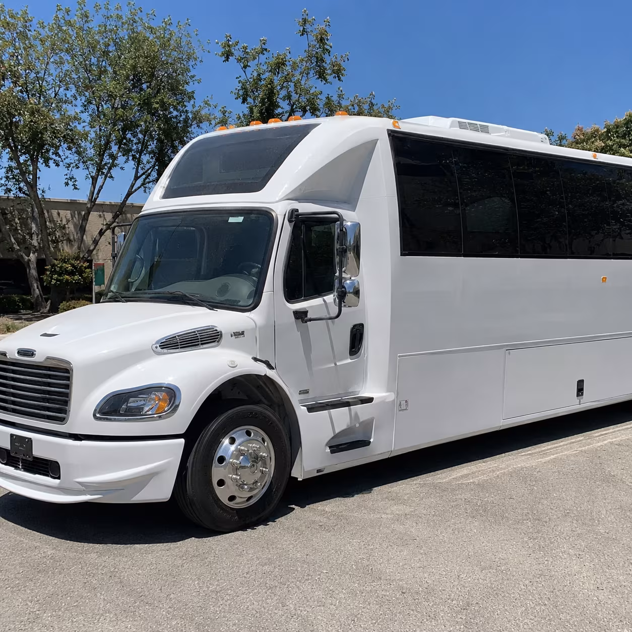 Burbank Homecoming & Prom Party Bus Rentals