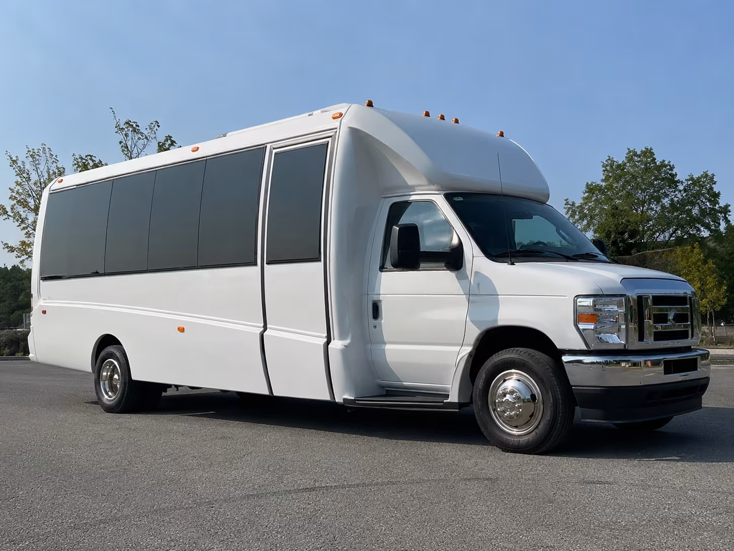 Palmdale Prom & Homecoming Transportation party bus exterior