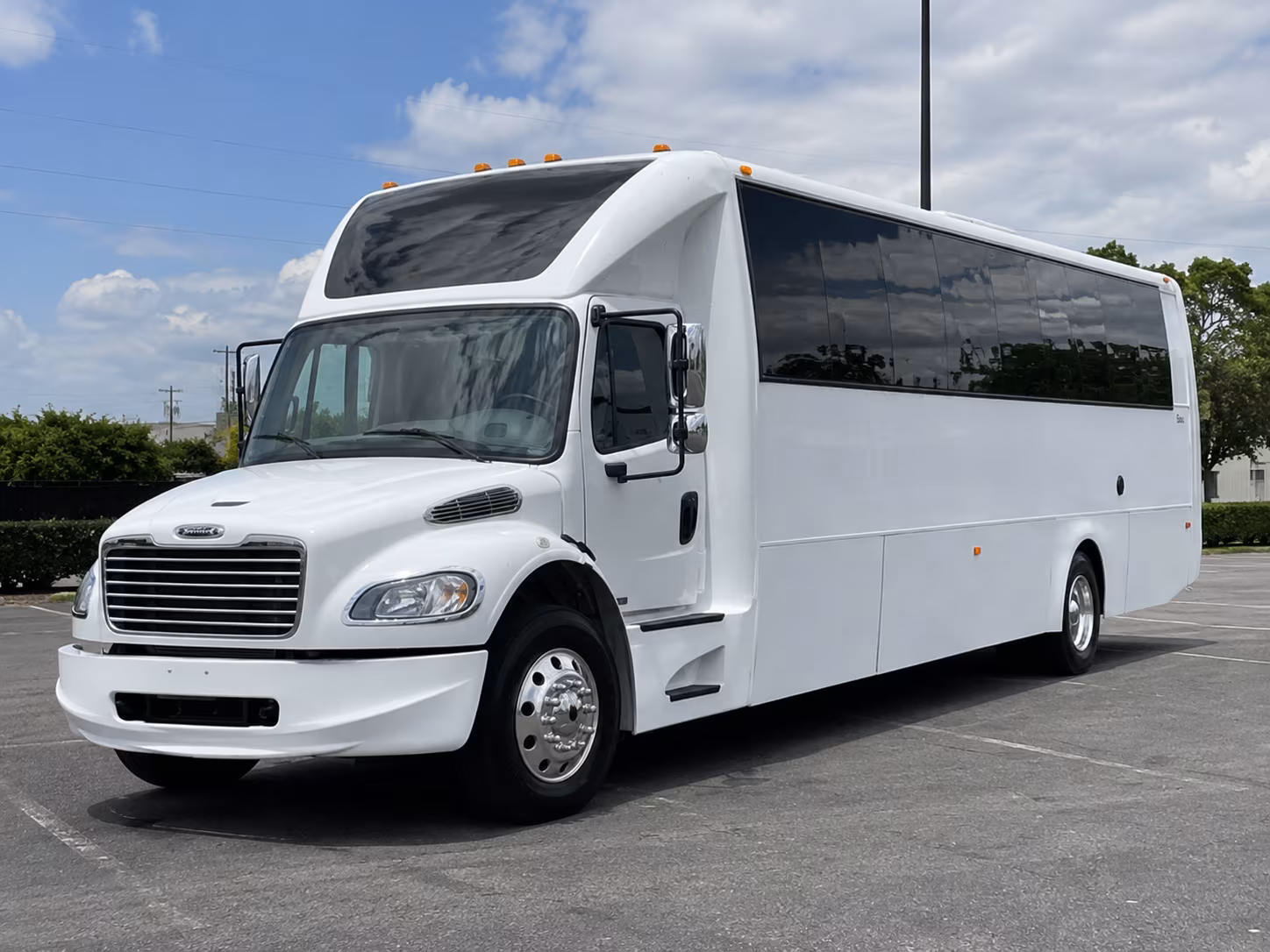 Santa Clarita Birthday, Sweet 16, & Quinceañera Party Bus Rentals